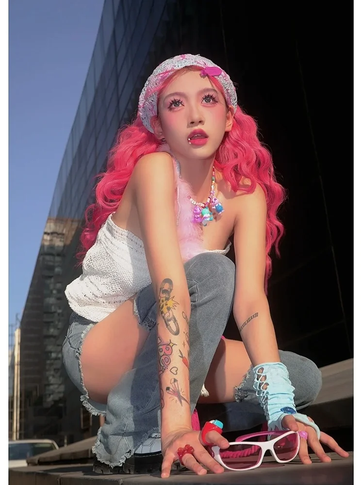 Barbi rosa Farbe Perücke cos y2k Perücke Woll rolle fluor zierende rosa volle Kopf bedeckung Frauen langes Haar cosplay lolita hot pibk lockiges Haar