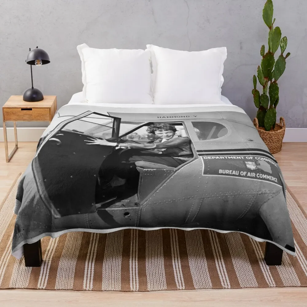 

Amelia Earhart Throw Blanket Breathable Lightweight Blanket for Adults Kids