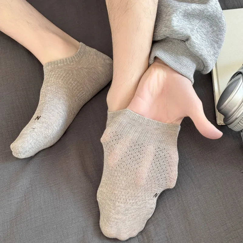 

Solid Color Sock Slippers Hollow Out Mesh Thin Breathable Summer Invisible No Show Socks Men Male Silicone Non-slip Low Cut Sock