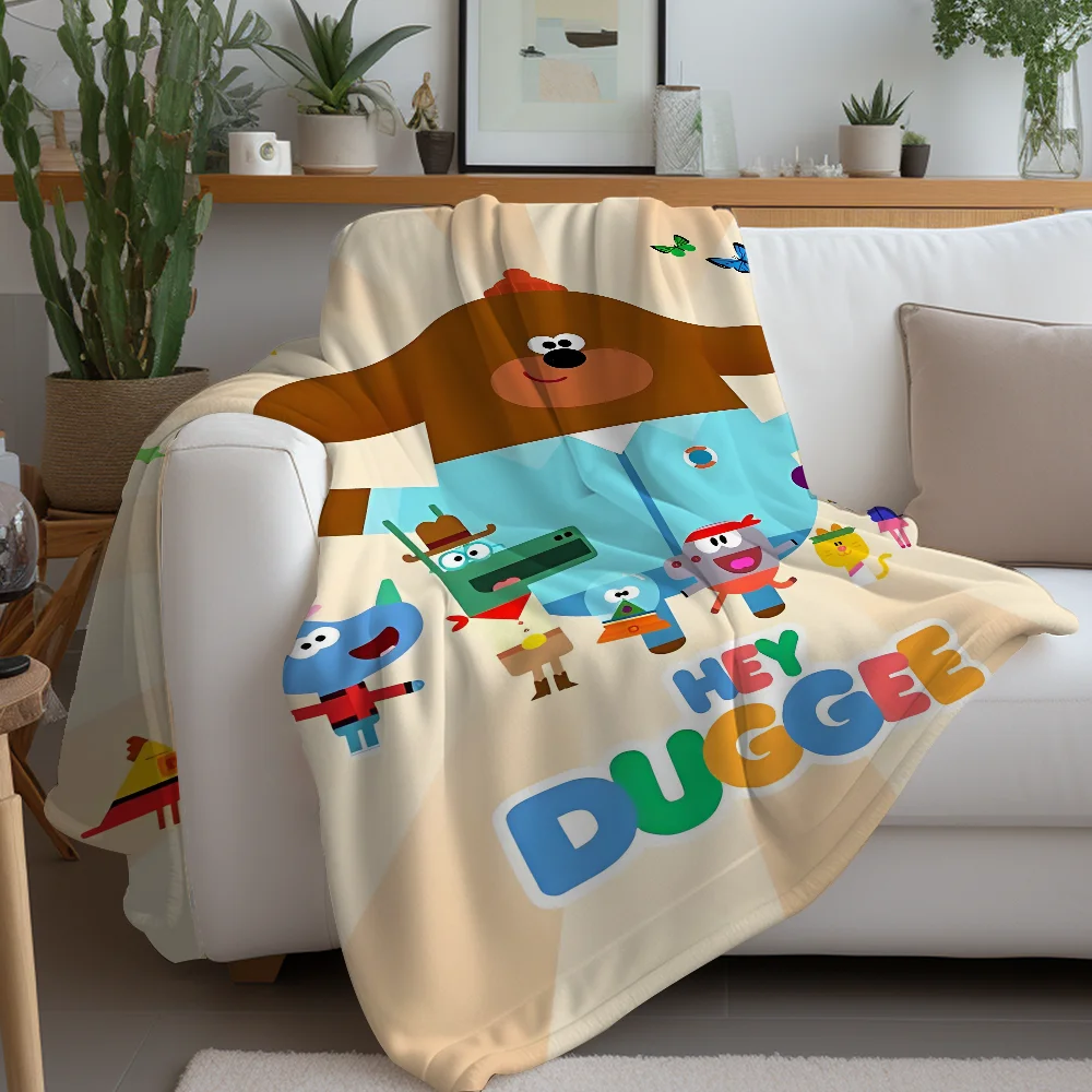 بطانية كارتونية Hey Cute D-Duggees بتصميم خفيف الوزن للنوم والقيلولة وغرفة المعيشة وأريكة المكتب لجميع المواسم