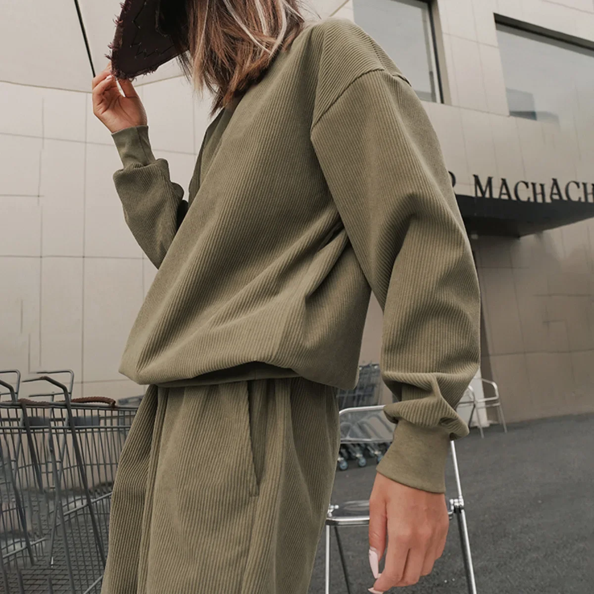 Autumn Two Pieces Women Solid Color Sets Long Sleeve Round Neck Sweater Wide Leg Jogging Tracksuit Pants Female Suits 2023