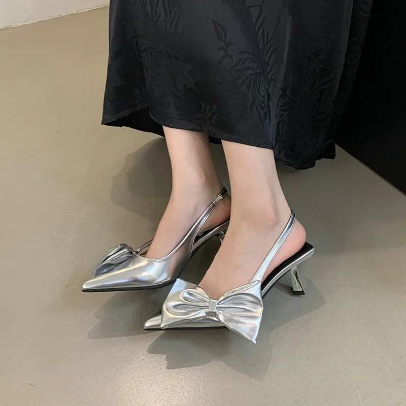 

Женские сандалии на тонком каблуке с неглубоким носком, модные летние новые туфли на высоком каблуке с большим бантом и серебряным острым носком