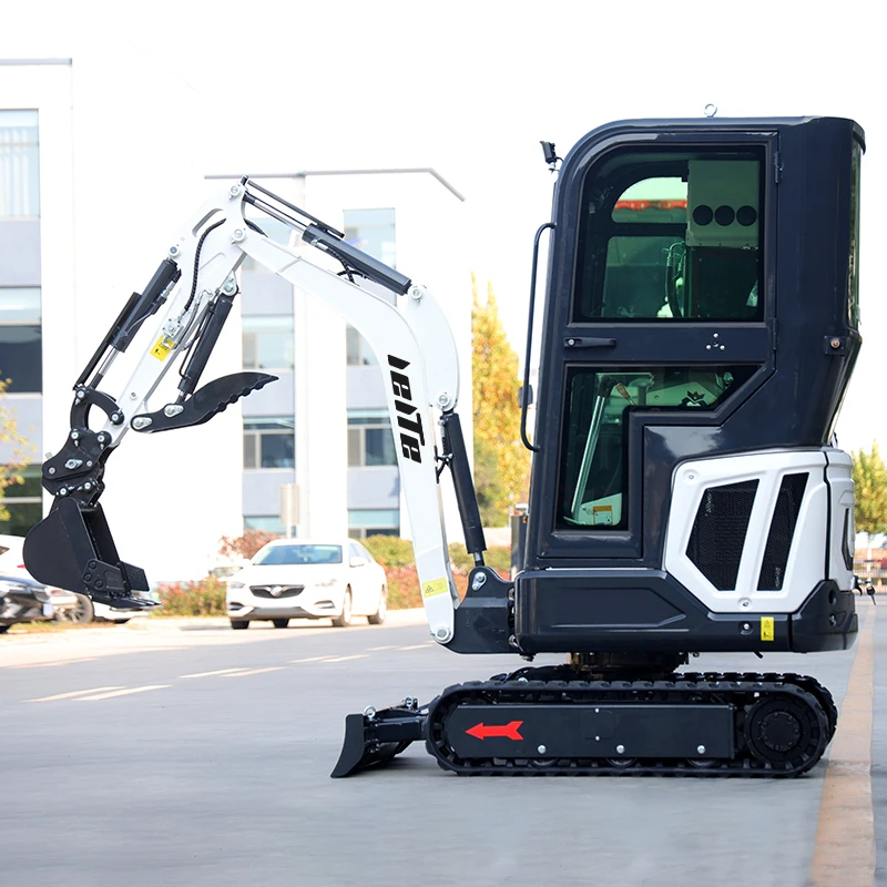 Diesel Engine Mini Digger Small Excavator Hydraulic Mini Compact 2.5 Ton Excavator With Crawler Rubber Chassis Customization