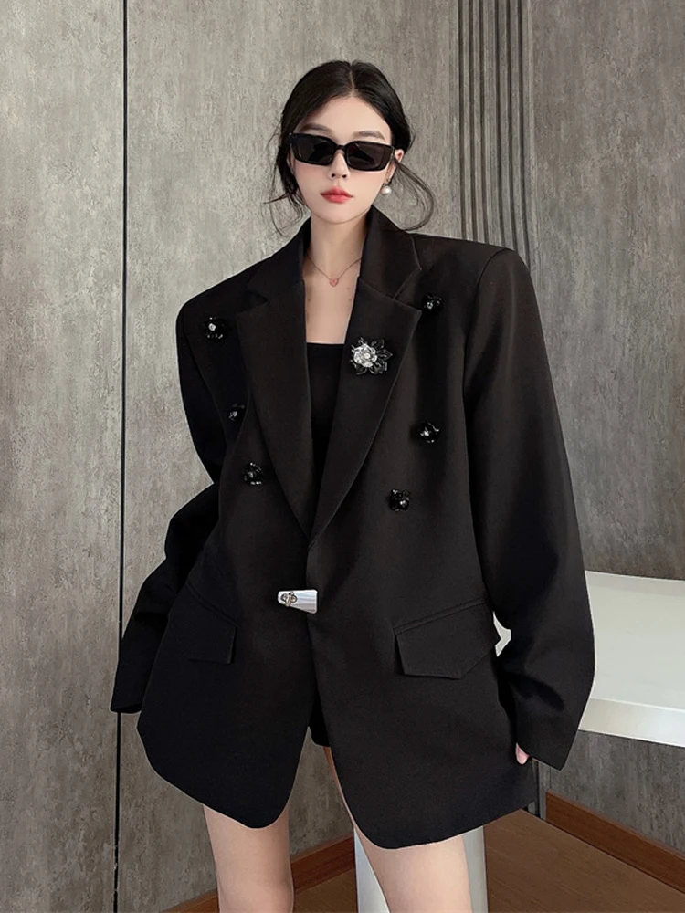 Französischer Stil Damen-Blazer mit Perlen-Schulterpolster, Übergröße, 2025, Frühling und Herbst, schwarz, gekerbter Kragen, Anzugjacke, elegant, INKEO 5O045