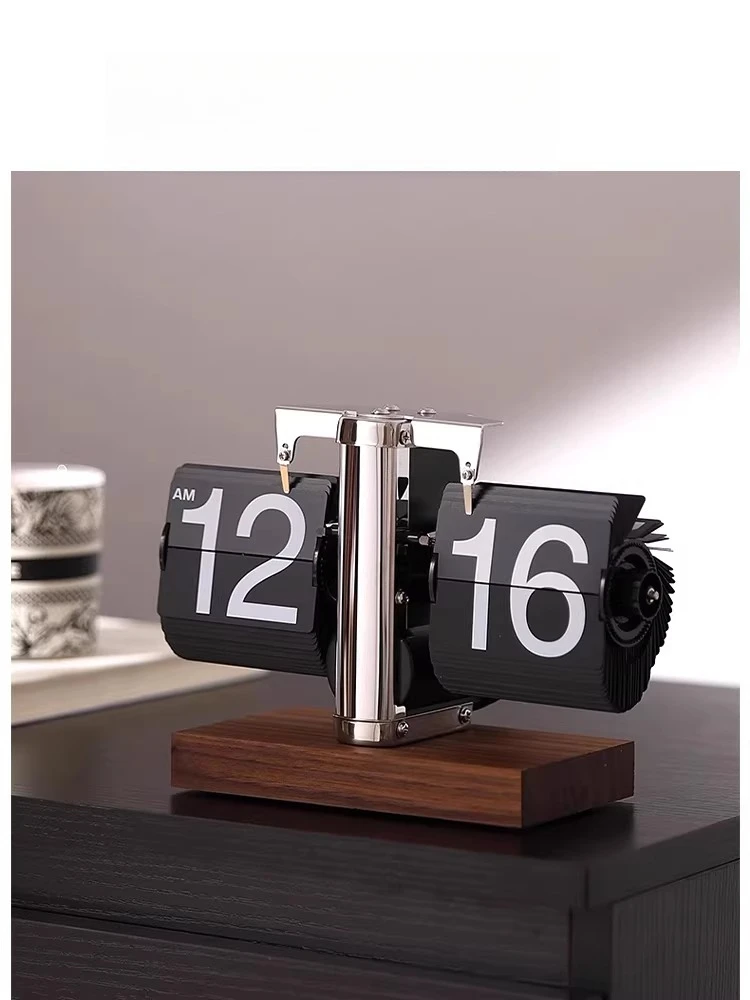 Clock modern light luxury automatic page turning mechanical desktop ornament