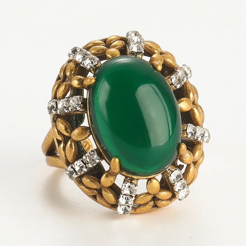 Vintage Goldfarbene Smaragdgrüne ovale Ringe für Frauen, Muttergeschenk, Naturstein, weißer Zirkonia, Retro-Accessoires, Neu 2026
