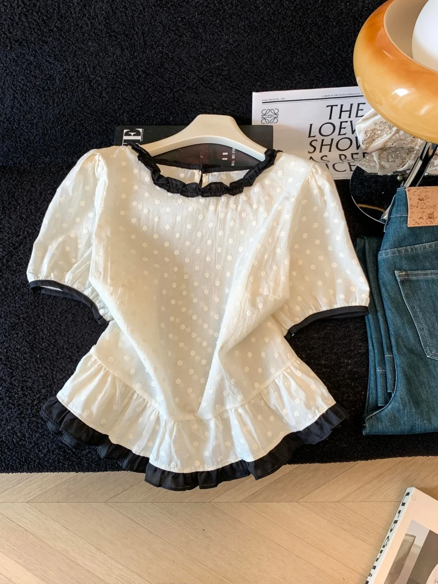

White Embroidered Bubble Sleeve round Neck Shirt Women's Summer New Style Color Block Lace Trim Top Fashionable Wooden Ear De...