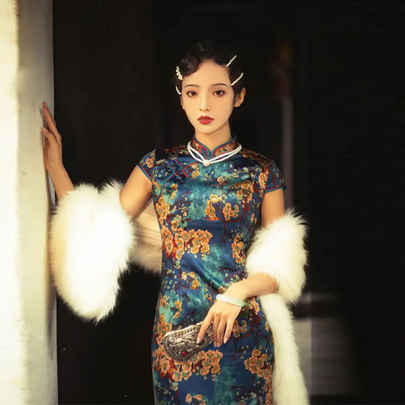 

Qipao New Style 2024 Old Shanghai Bone Etching Young Girl Retro Chinese Style Long Style Temperament Cheongsam Dress Modern