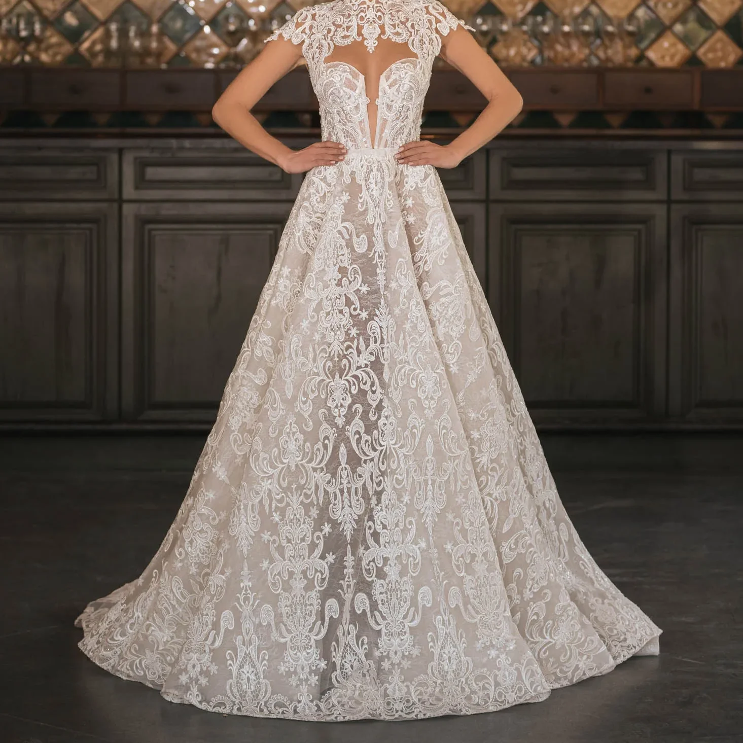 

Classic High Collar Lace Sleeveless Backless A-Line Bride Wedding Dresses Bridal Gowns Customized
