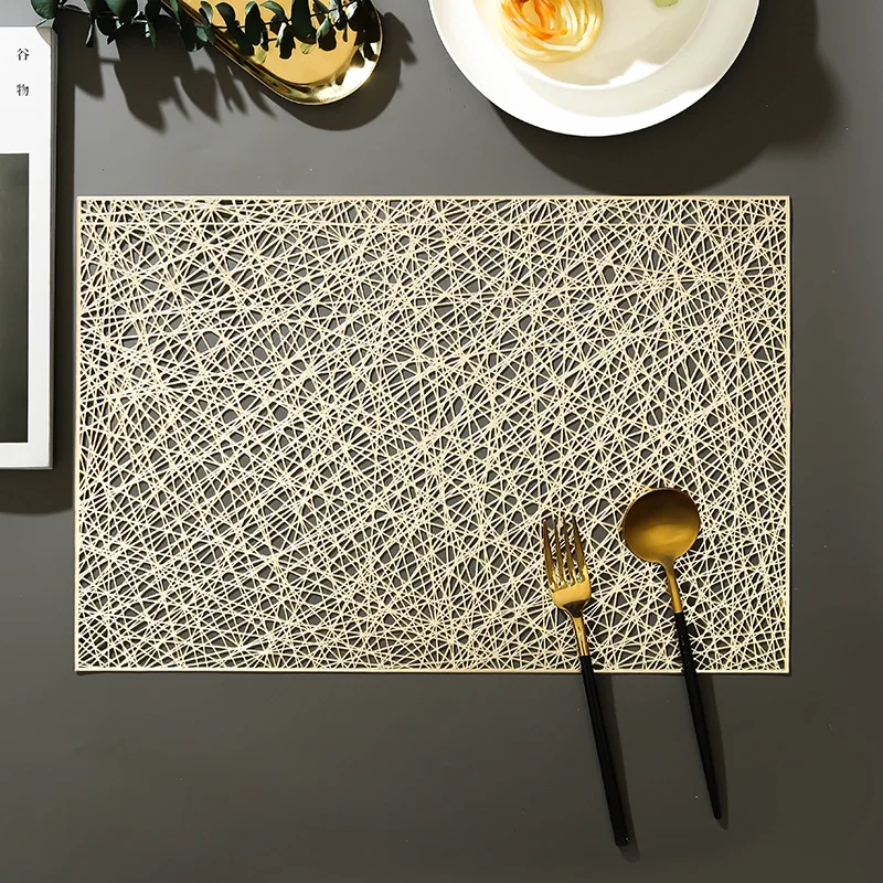 Hollow Out Line Patterned Placemat Nordic Style PVC Anti Slip Dining Mat Ins Light Luxury Hot Stamping Dining Table Decor Mat