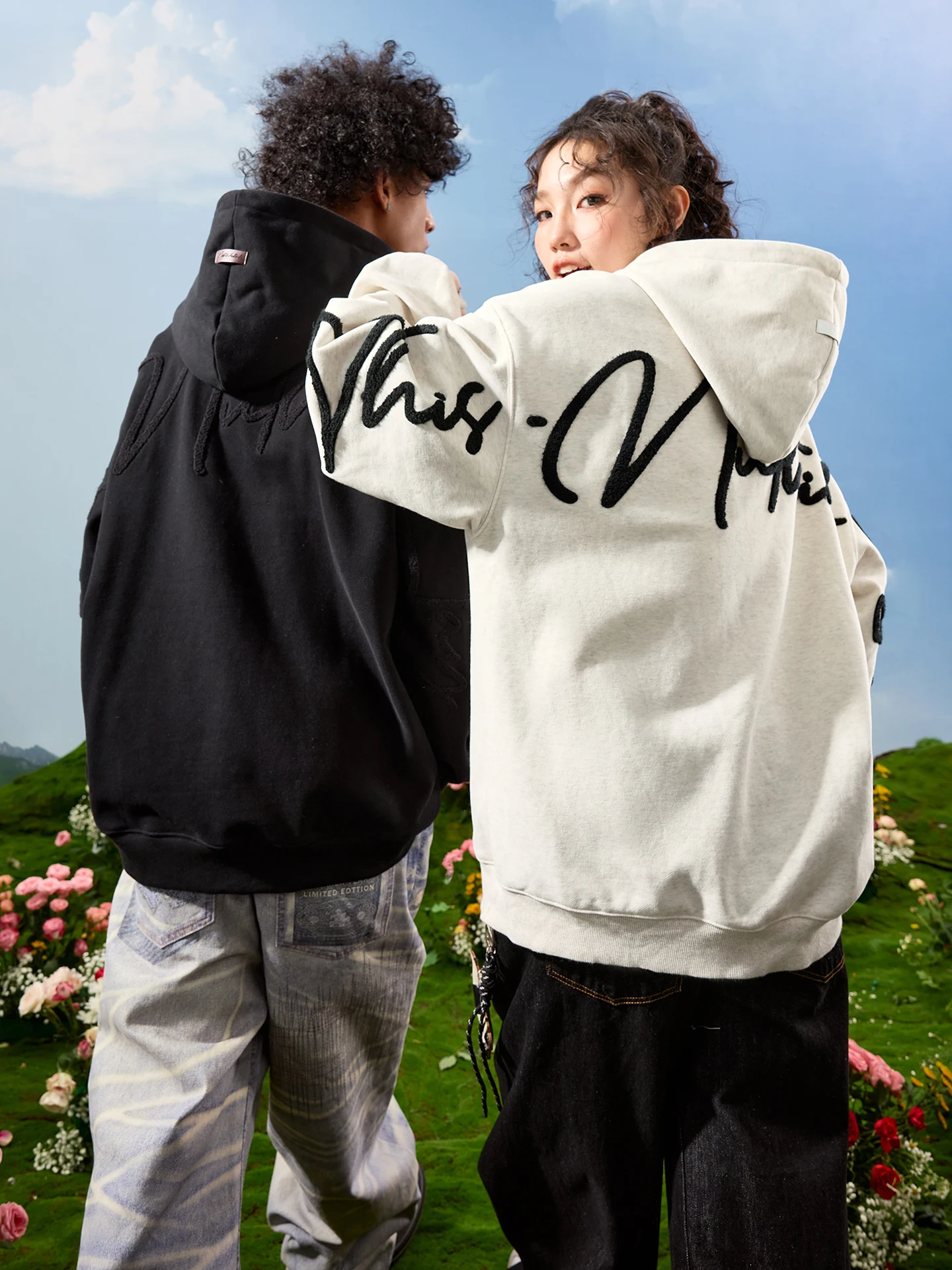 

Толстовка Nuthink American Style с вышитыми надписями и махровой строчкой, весенняя, комфортная и теплая