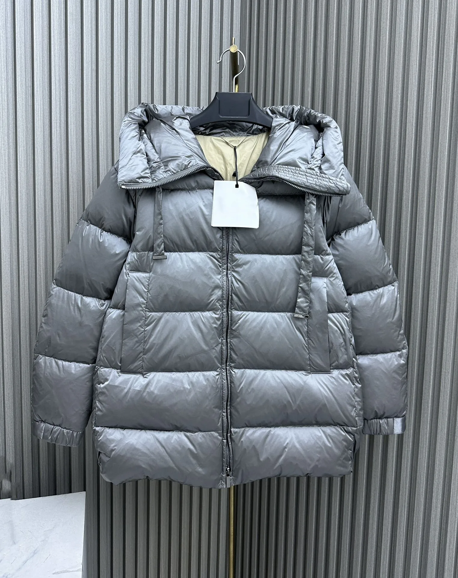 2025 Ropa de mujer chaqueta de plumón de pan con capucha Invierno Nuevo 1105