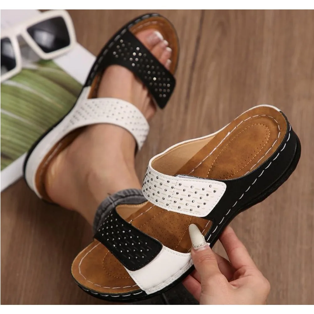 Summer Round Head Sexy Comfortable Non-slip Beach Slippers Fashion New Lightweight/elegant Outside Women's Platform Slippers