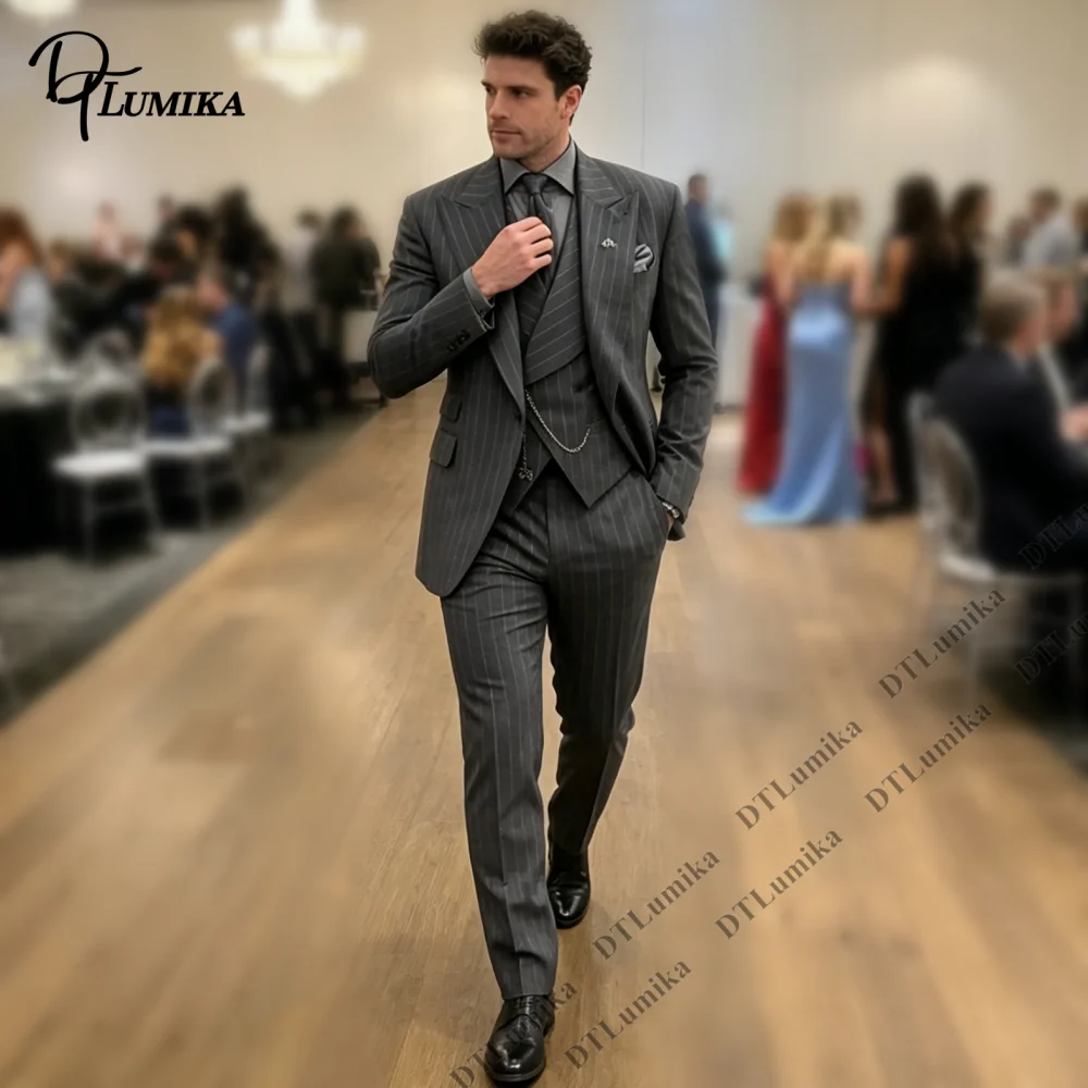 DTLumika Grey Pinstripe Peak Lapel 3-Piece Tailored Fit Suit Three Pieces Set (Jacket Vest Trousers) Formal Business Prom Tuxedo