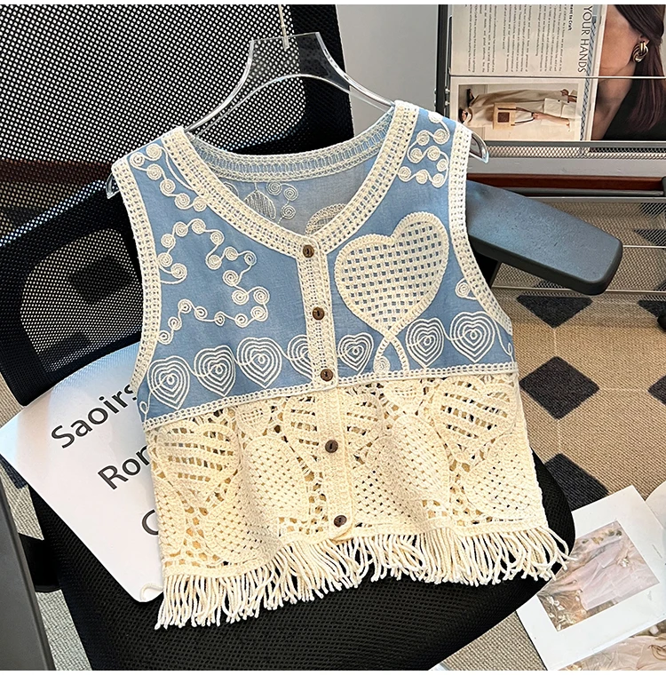 

Вязаный крючком жилет с сердечком для женщин, открытая вязка на пуговицах с бахромой, куртка без рукавов, вязаный жилет, топ для девочек-подростков, отпускной наряд в стиле бохо