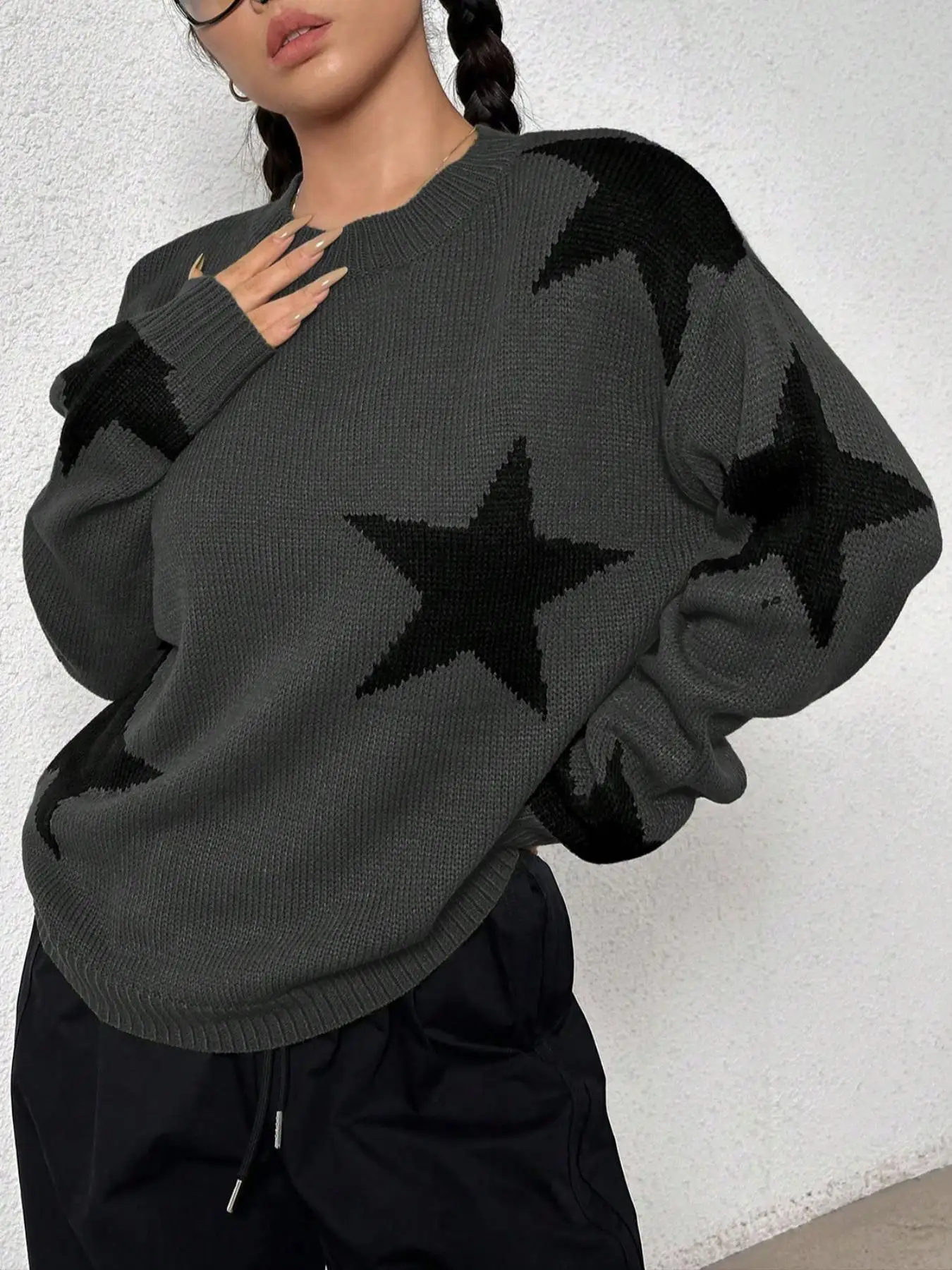

Women's round neck contrasting star jacquard loose casual woolen pullover top