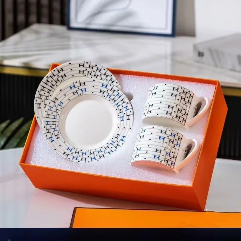

New Bone China Coffee Cup Set High End Afternoon Tea Service 250ml Breakfast Mug Luxury Tea Cup Set