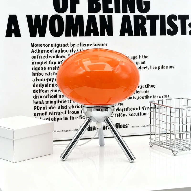 Lampe de bureau de style nordique avec base sur trépied en métal, lampe de lecture d'étude et lampe d'art décorative de chevet