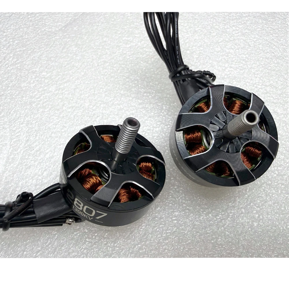 1pcs Hobbywing Xrotor 2807 1300KV/1500KV/1700KV/Brushless Motor M5 Shaft For RC 7inch