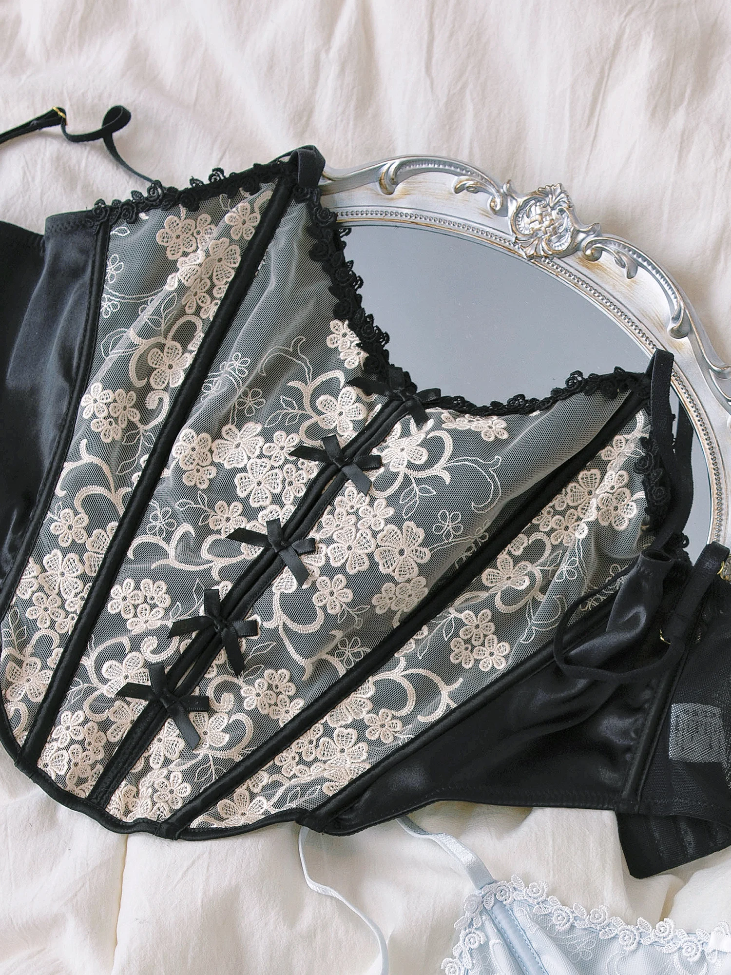 Suspender bottoming underwear bra after five rows of buckle fixed double straps bras V-shape underwire lingerie