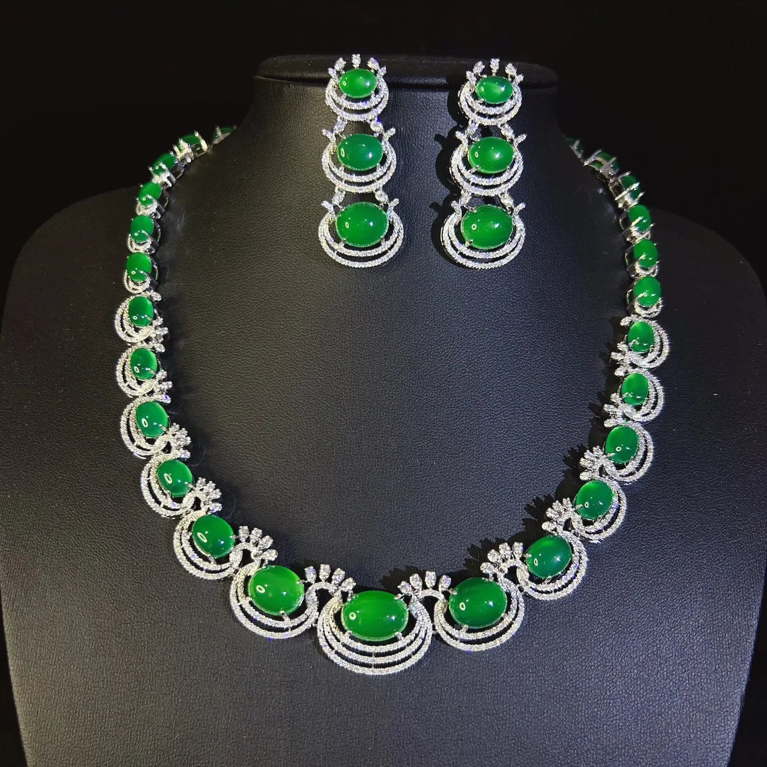 Royal Style Jewelry Set Green Crystal Necklace & Earrings Vintage Elegant Party Office Daily Wear Wedding Banquet Gift