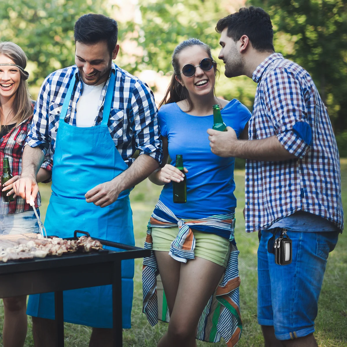 

1Pcs Car Key Bag Elegant Cowhide Texture Heavy Duty Build Fits All Keys Portable Waist Hang Design Zipper Key Case