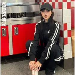 Spring High Street 2pcs Sets Women Korea Zipper Cropped Jackets Straight Loose Sweatpants Korea Fashion Striped Tracksuits New