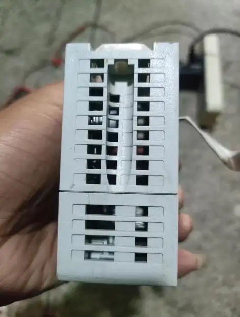 Modulo, FX5-ENET/IP, severamente urtigato. Crepe, tiro fisico, confezione funzionale,