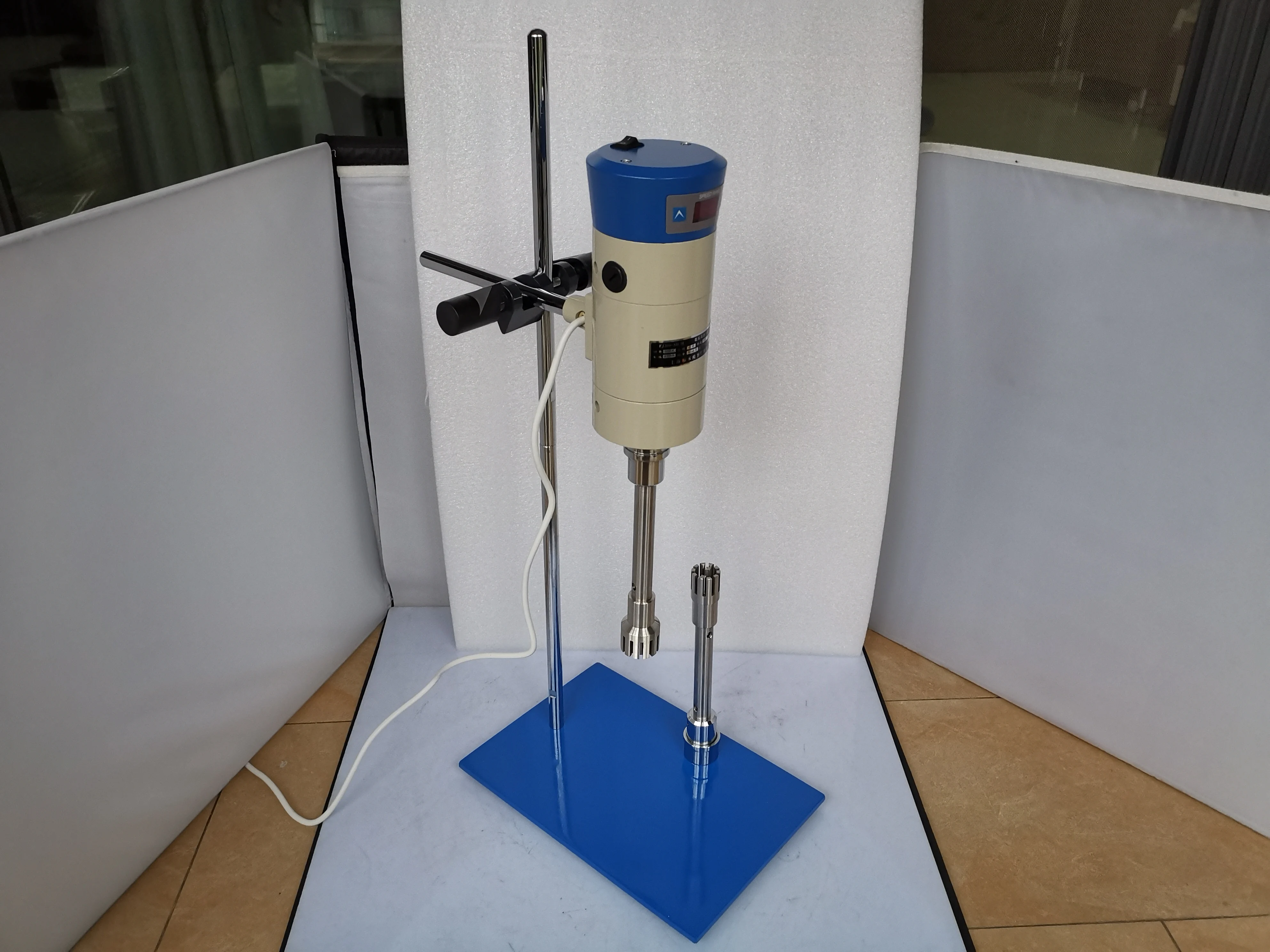 FJ300-SH laboratory digital high-speed dispersion homogenizer cream Emulsification 500-7000 ml