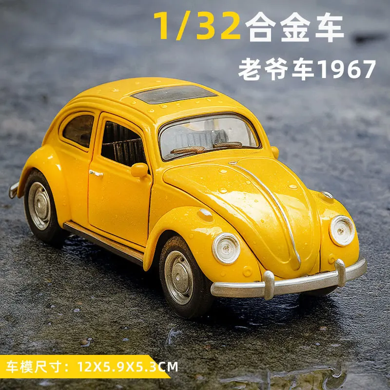1:32 Beetle AM 300 rétro vintage quatre portes modèle de voiture en alliage avec lumières musique et retirer voiture jouet pour enfants