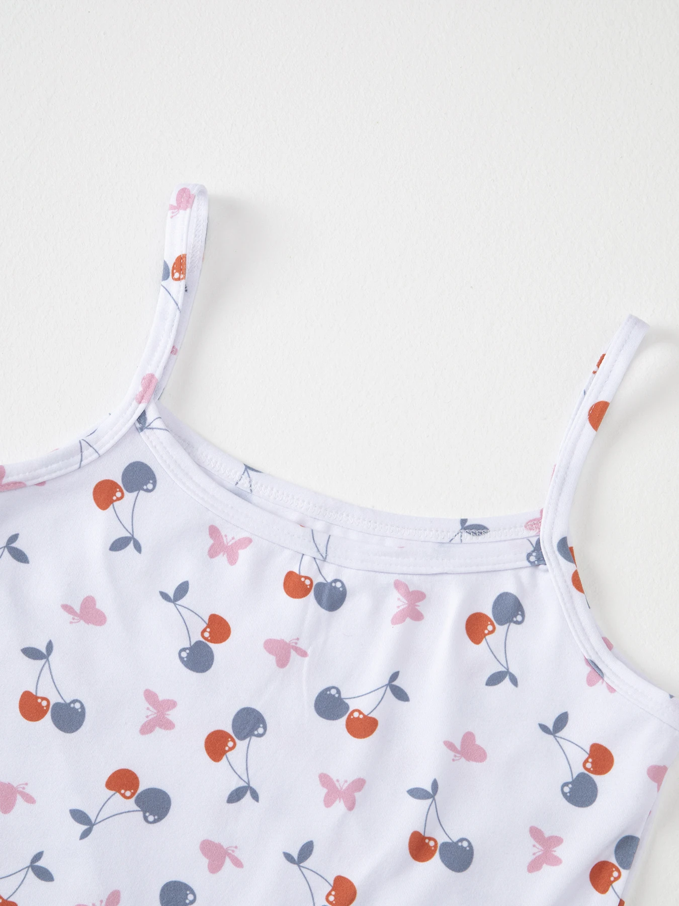 4-teiliges Set süßer und niedlicher bedruckter Camisole-Westen für Mädchen für alle Jahreszeiten, bequeme Unterweste, ärmelloses Oberteil für Kinder. – Detail 23