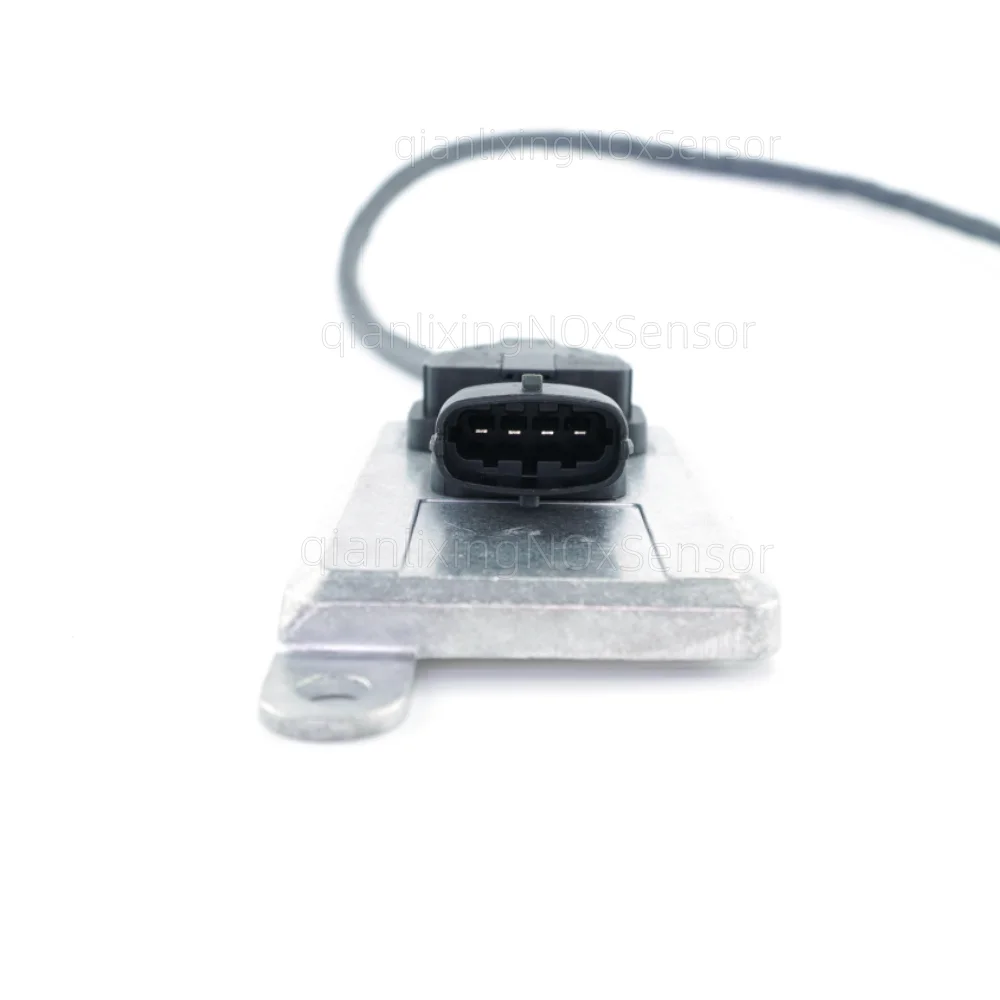 5WK9 6717A 21984358 Nitrogen Oxygen Sensor 5WK96717A 24V For Volvo FH FM FL VM 500 Renault Truck Nox Sensor view 4