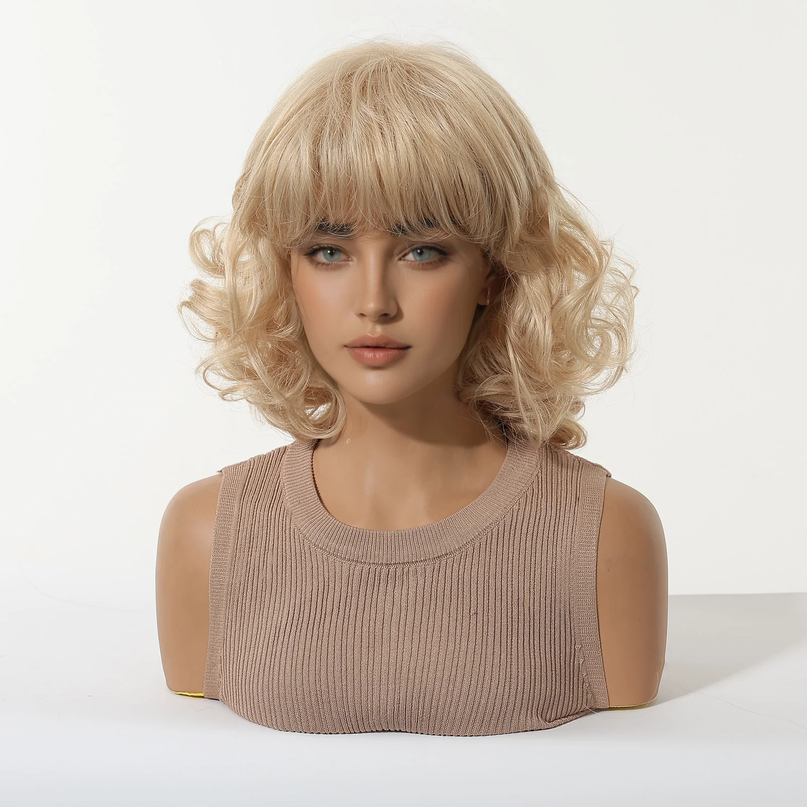 HENRY MARGU Short Wavy Blonde Synthetic Wigs Natural Bob Hair Wigs With Bangs Daily Cosplay Wig for Women Heat Resistant Fiber