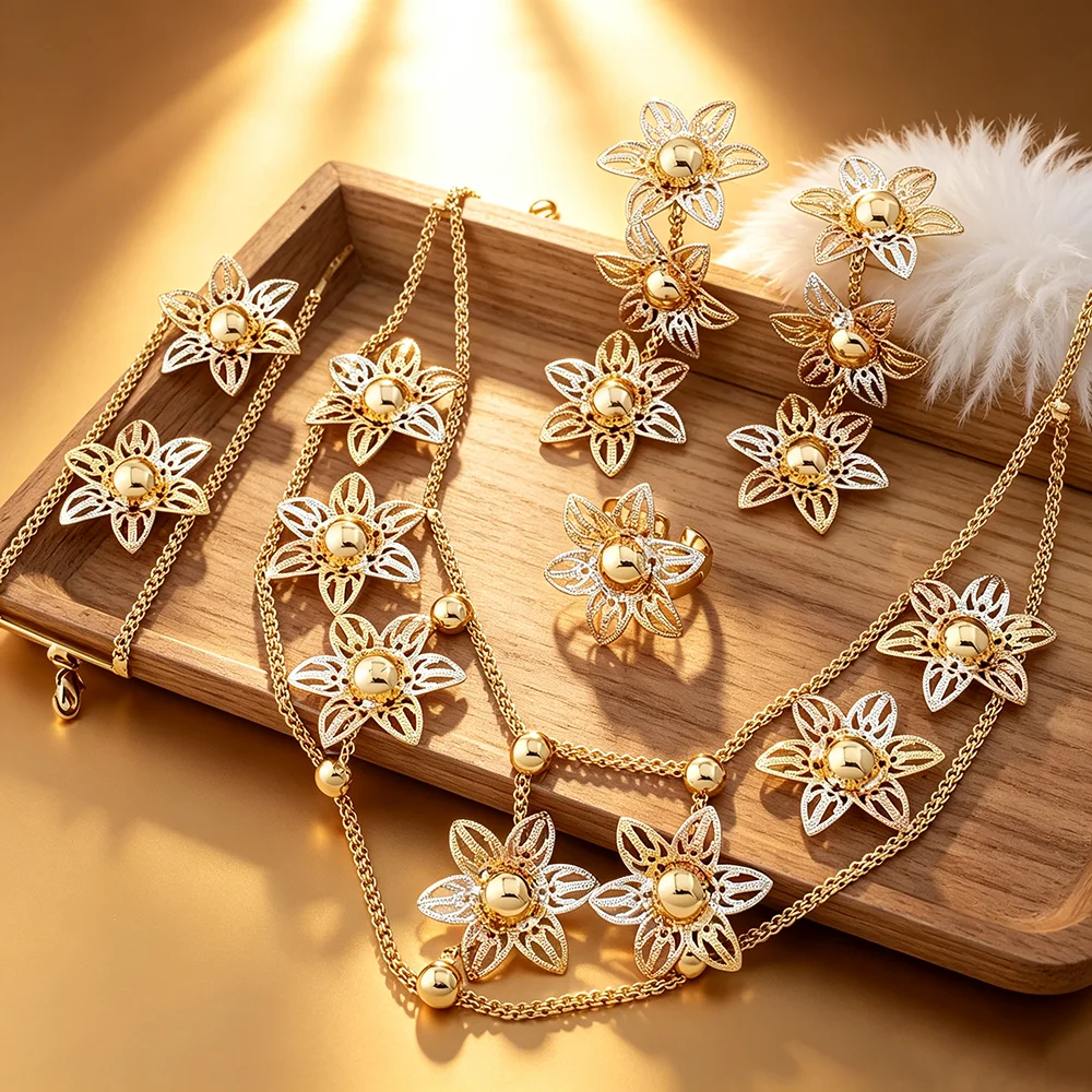 Luxuriöses zweifarbiges, hohles, floral vergoldetes 4-teiliges Schmuckset aus Dubai, afrikanische Halskette, Ohrringe, Armreif, Ring, Brautgeschenk für die Hochzeit. – Detail 2