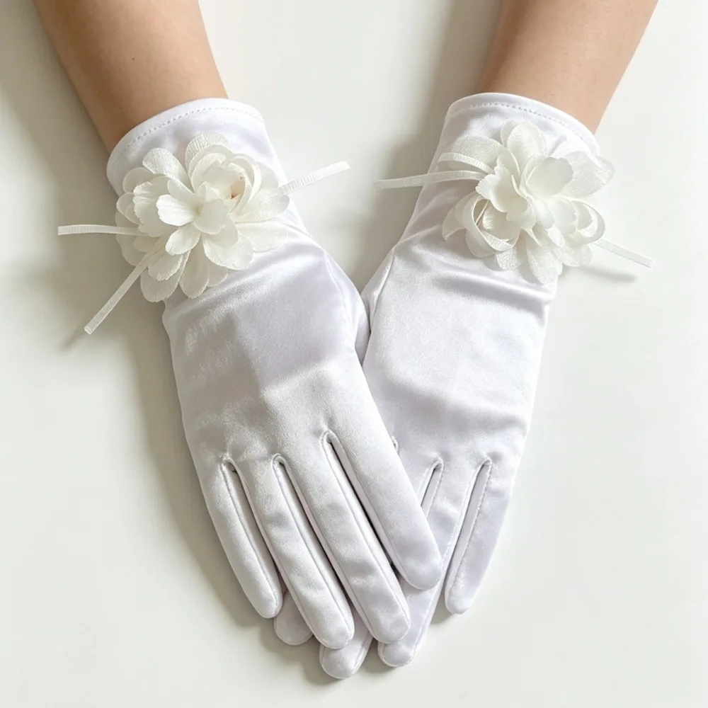 New Short Style Satin Bridal Glove Flower Decor Elegant Evening Glove Exquisite Smooth Party Costume Glove Ceremony