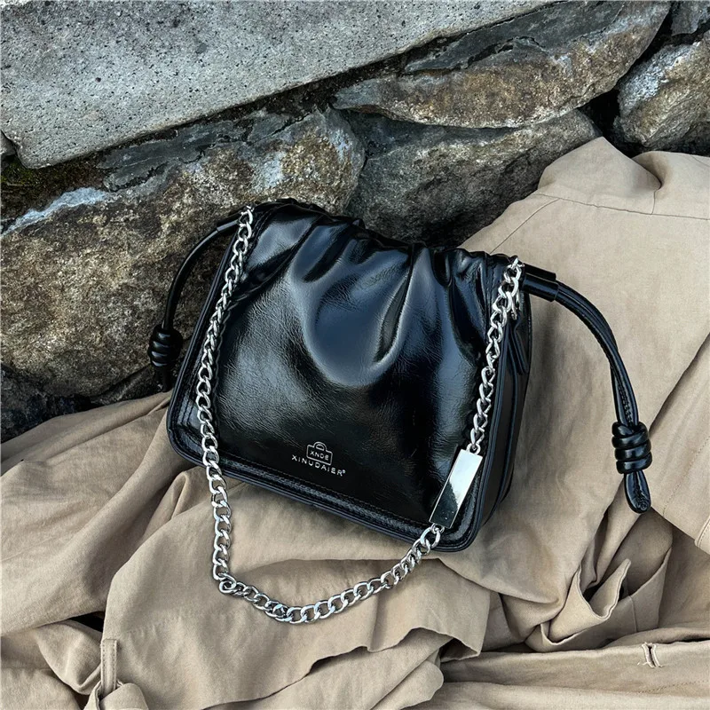 

Korean fashion versatile chain small bag, women's new pleated cloud small square bag, 2025 spring and summer niche crossbody bag