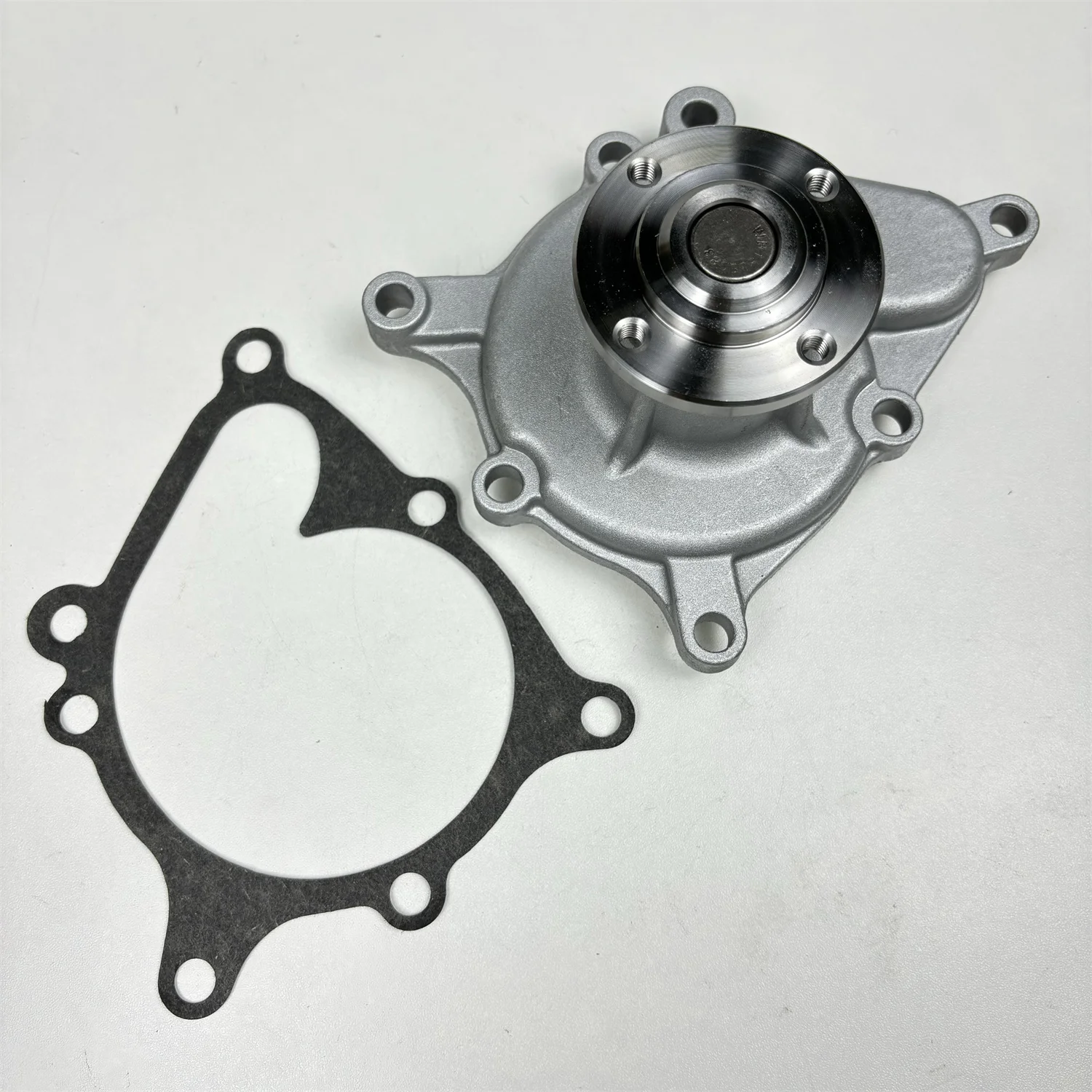 Water Pump 33-013428 For Isuzu Tractor 21 Engine 3AF1