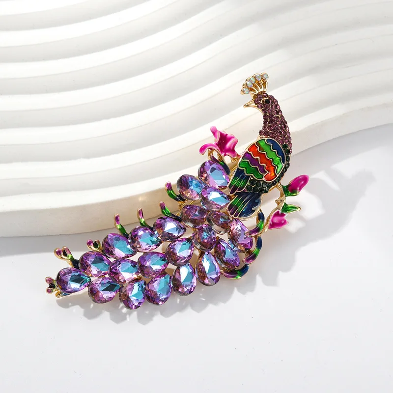 Luxury Large Peacock Feather Brooch Temperament New Rhinestone Pin Vintage Elegance Banquet Wedding Corsage Coat Shawl Buckle view 3