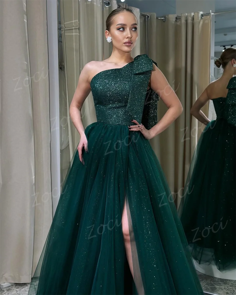 Zoci مخصص الأخضر الداكن لامعة تول فساتين لحضور الحفلات الموسيقية كتف واحد بلا أكمام فساتين الحفلات المسائية عالية الشق فستان الزفاف للنساء