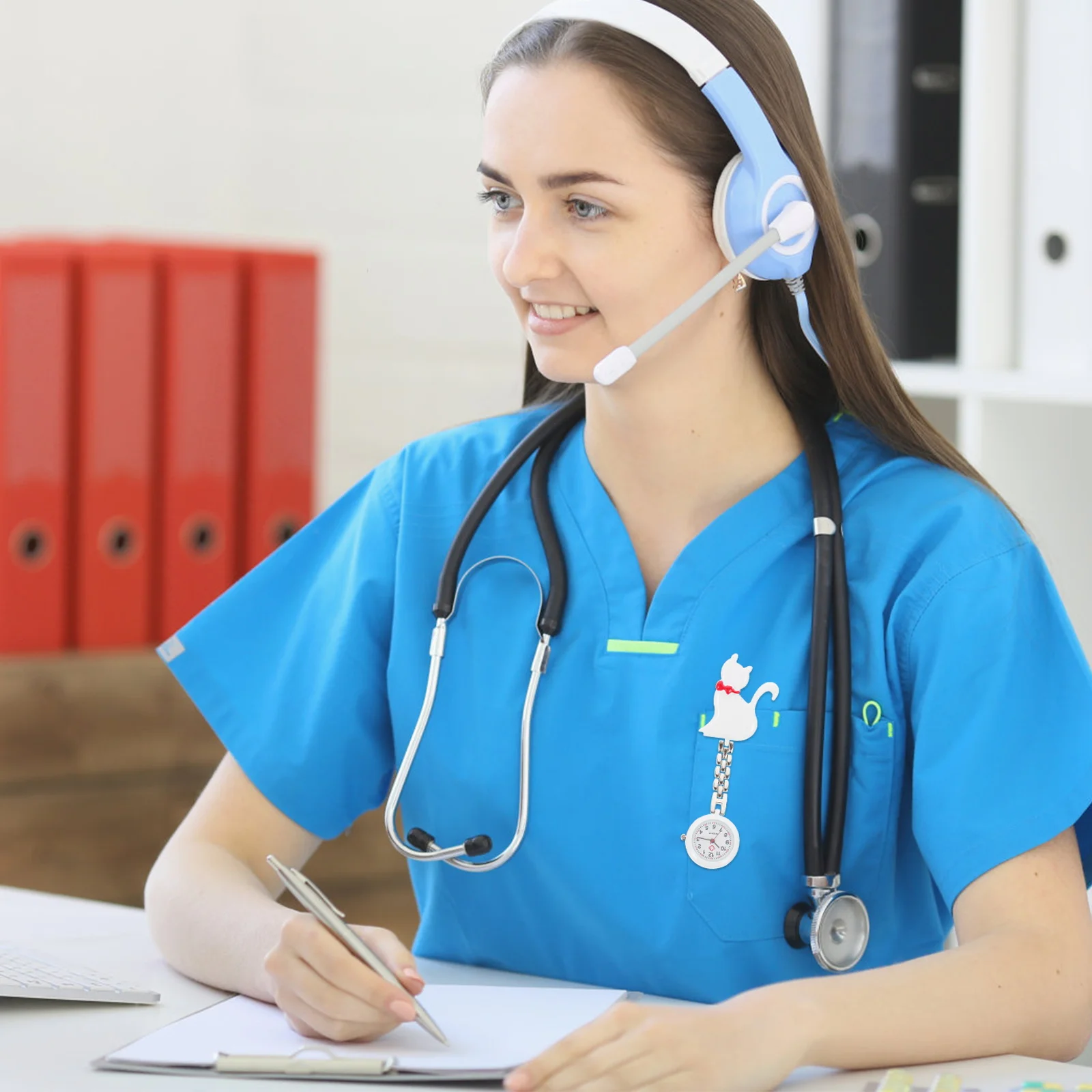 

1pc Adorable Small Cat Quartz Nurse Hanging Pocket Watch Creative Lightweight Reliable Student Doctor Gift Universal Fashionable