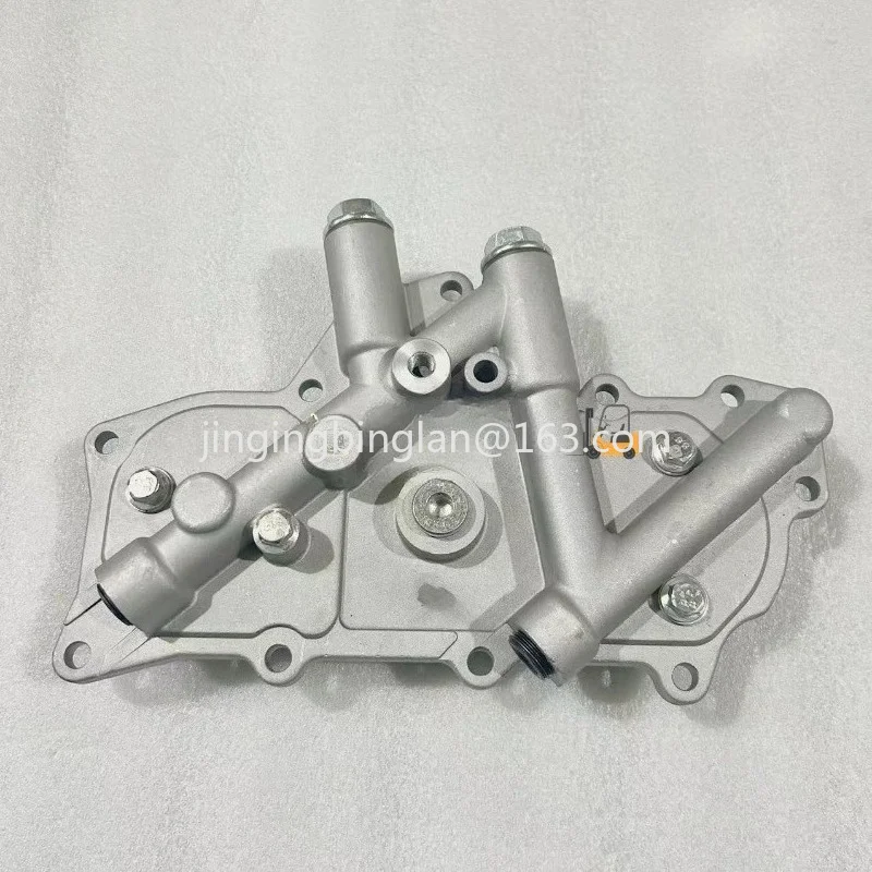 Manufacturer supplied Nissan 40K TD27 QD32 QD80 forklift oil radiator accessories 21305-7T40A