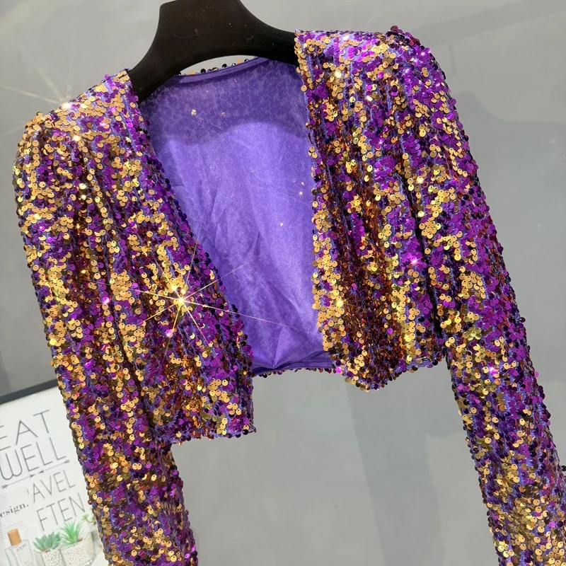Damen-Pailletten-Cardigan, kurz, langärmelig, glitzerndes Oberteil, funkelndes Bühnenkostüm, Party- und Clubkleidung, Tanzkostüm, Oberbekleidung, T-Shirt. – Detail 5