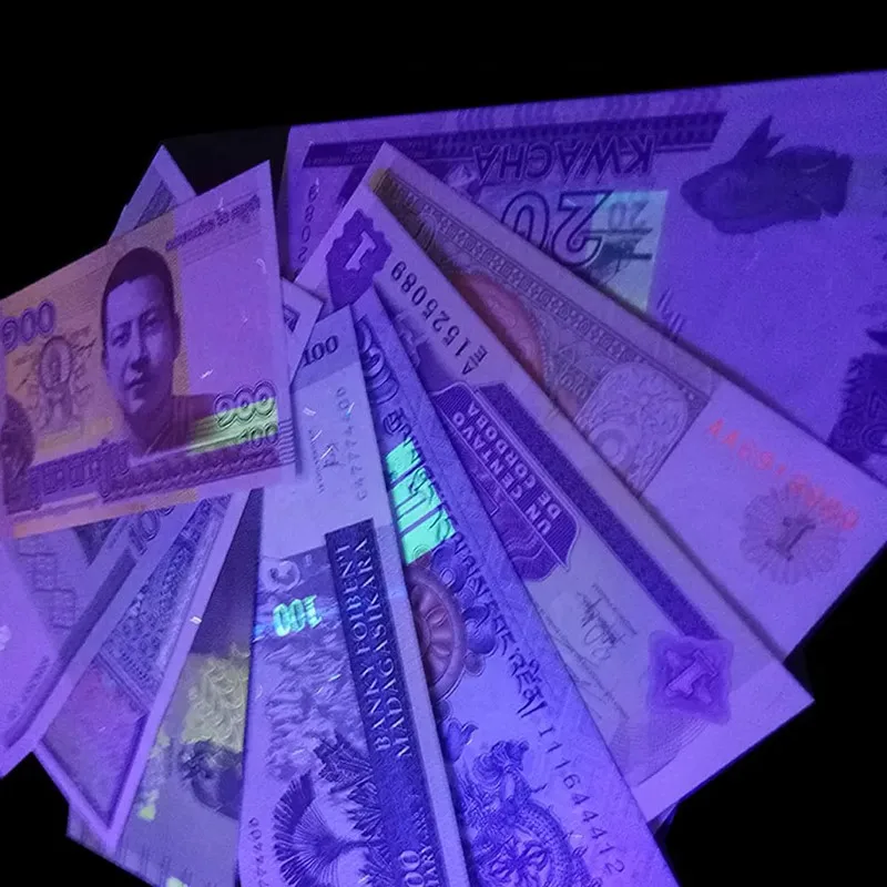 اختيار عشوائي 20/52/100 قطعة ملاحظات من العديد من البلدان والمناطق المختلفة، UNC ملاحظة العالم الحقيقي الأصلي مع حقيبة للتجميع
