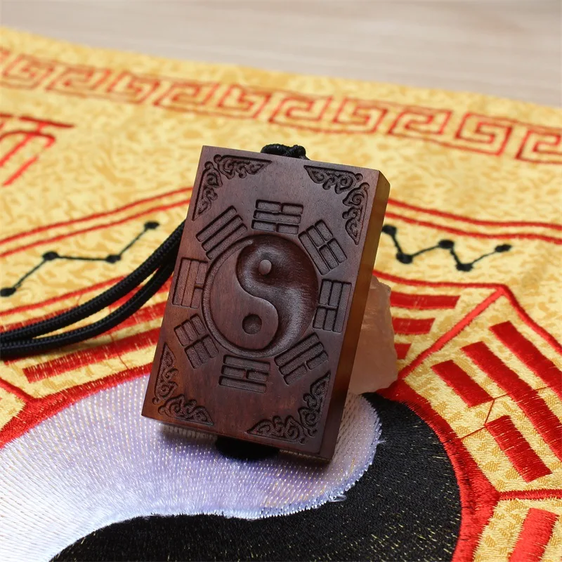 

Old material lightning struck wood, jujube wood, Bagua sign pendant, 46 sign Taoist artifact tabletop ornament