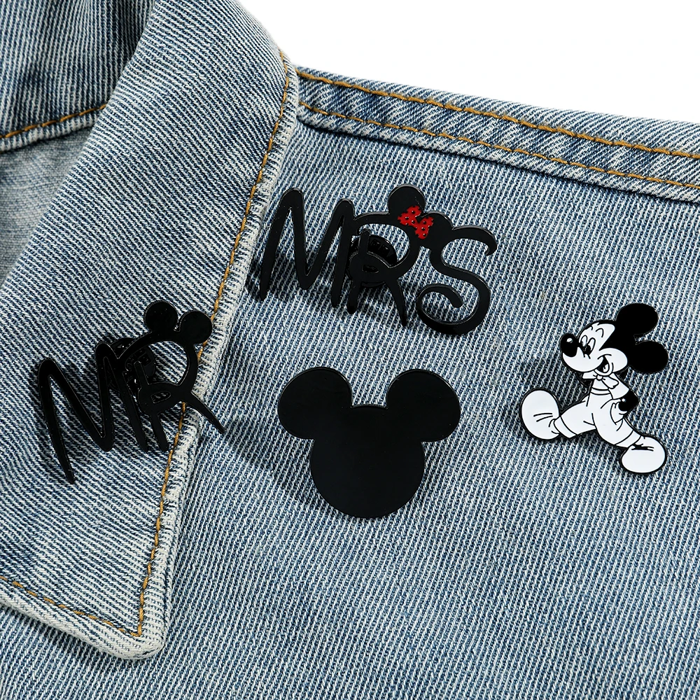 4 Pcs Fashion Unique Mickey Mouse Brooch Letter Minnie Mouse Enamel Pin Metal Badge Jewelry Backpack Clothing Accessories Gift