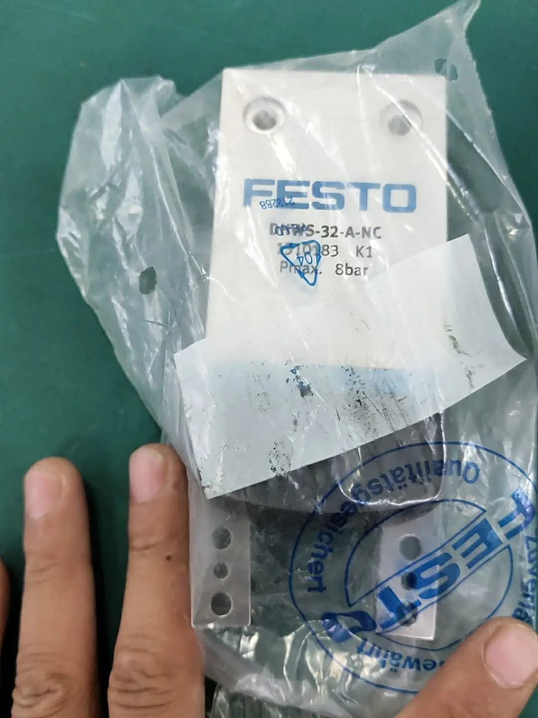 Festo Festo Claw Cylinder 1310183 Finger Cylinder DHWS-32