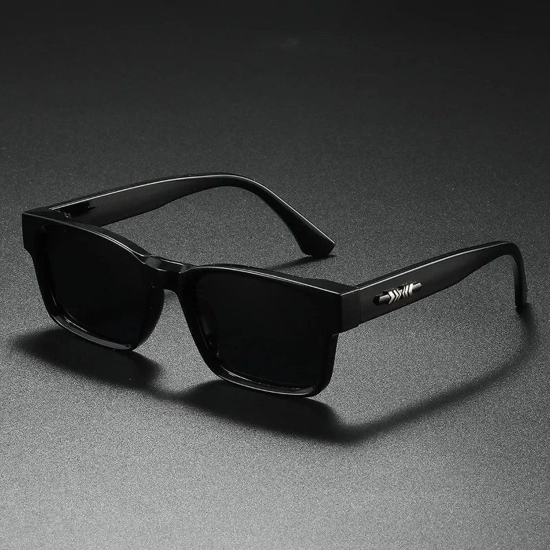 Quality Men Square Polarized Sunglasses Men Metal Core Sun Glasses Travel Hiking Beach Fishing Eyewear UV400 Gafas De Sol