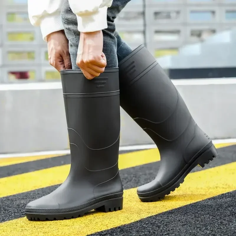 Pvc Waterproof Gum Rainy Day Rain Boots for Men Without Lacing Non-slip 2024 Wide Toes Wellies Mud Designer Fashion Man Shoes