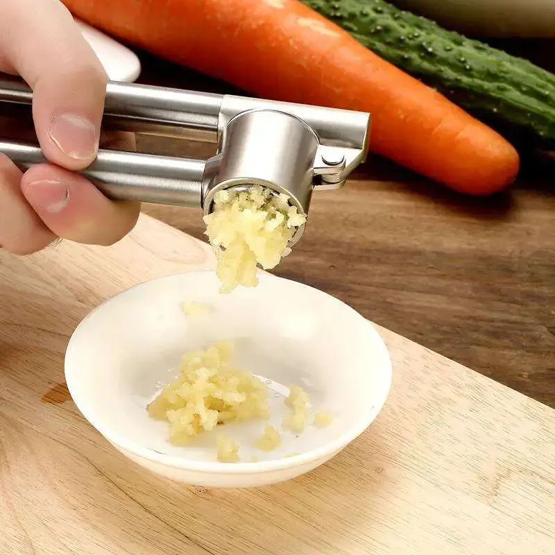 Stainless Steel Garlic Press Crusher Kitchen Cooking Vegetables Ginger Squeezer Masher Handheld Ginger Mincer Tools