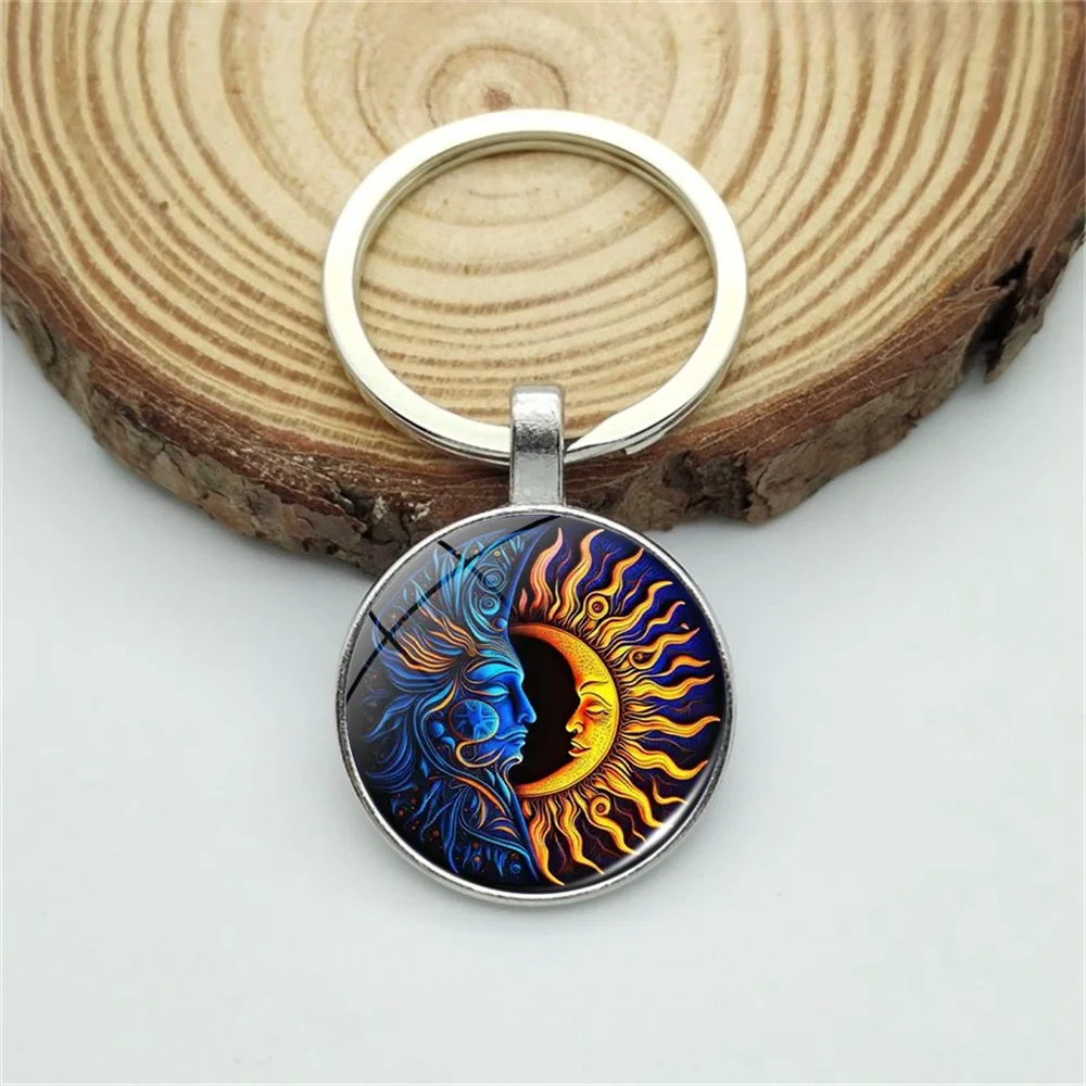 1pc Vintage Sun Moon Time Gem Keychain Creative Glass Pendant for Men and Women - Unique and Stylish Jewelry Accessory